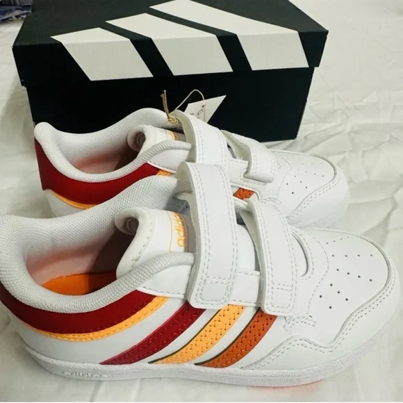 Adidas Kids Sneakers,unisex size 13 .New with box .R14 - Picture 3 of 8